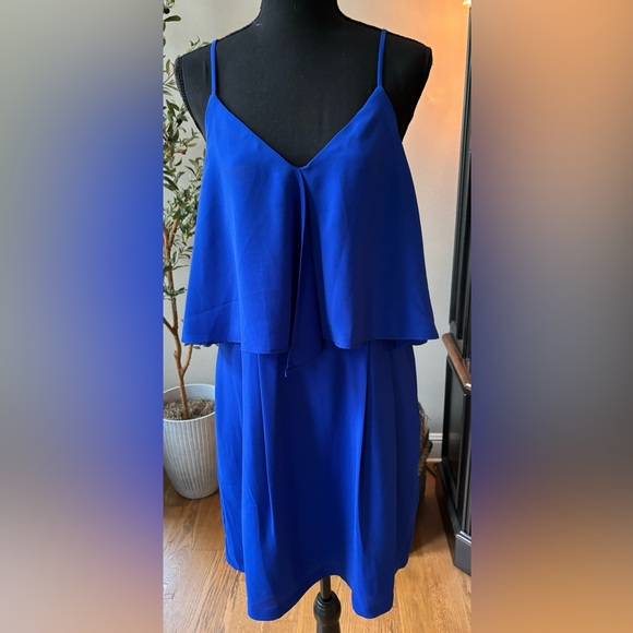 ADELYN RAE Ruffle Crepe Popover Dress In Electric Blue Royal  size L - Picture 2 of 8